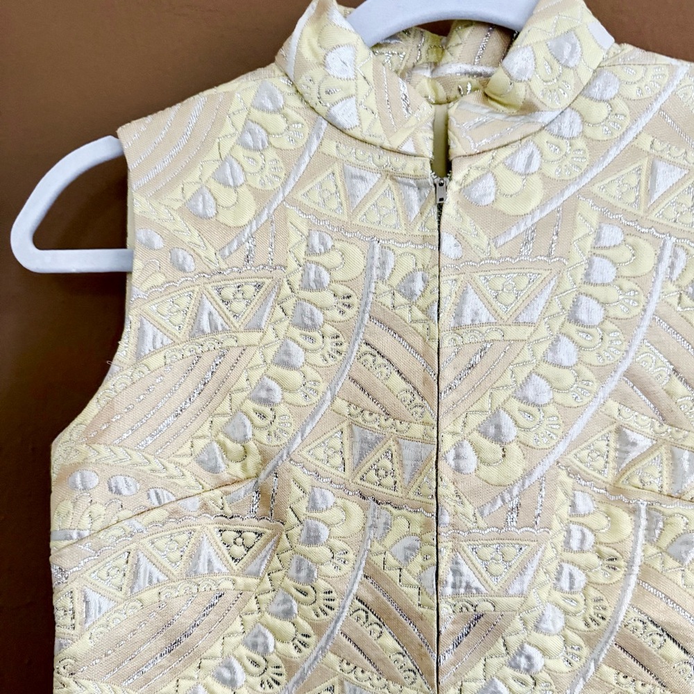 Vintage Shift Dress Brocade of Cream, Silver, Pale Yellow perfect for Easter